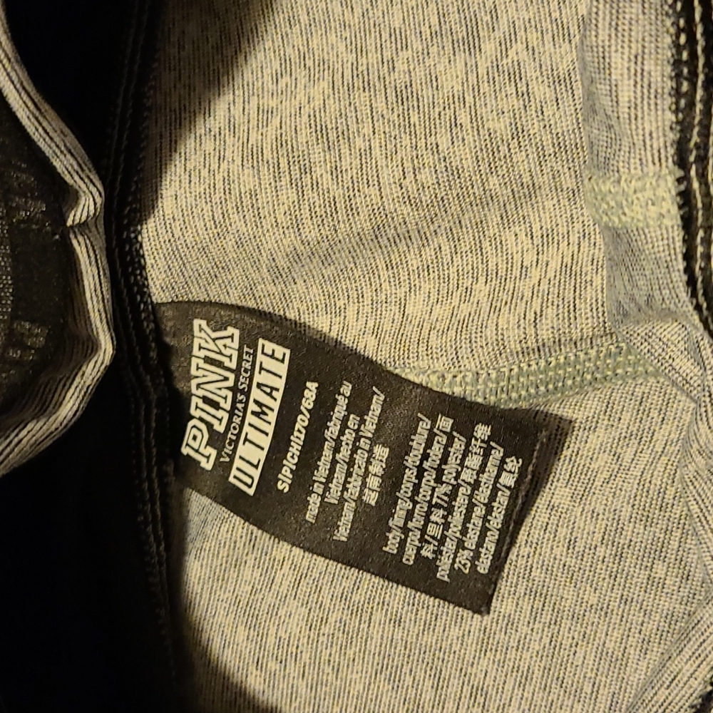 VS PINK ultimate leggings - Picture 3 of 3